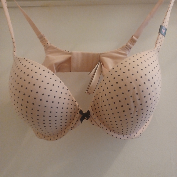 Pink polkadot bra - Picture 1 of 3